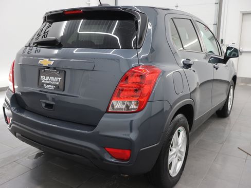 Used 2021 Chevrolet Trax LS w/ Tint and Cruise Package FWD image 5