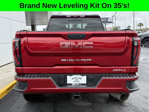 Used 2025 GMC Sierra 2500 AT4 w/ AT4 Premium Plus Package AWD/4WD image 5