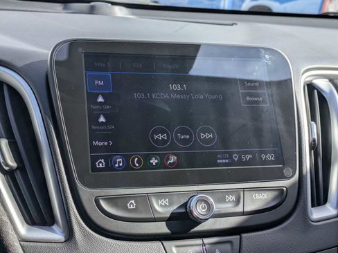 Used 2022 Chevrolet Malibu LT FWD image 30
