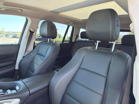 Used 2023 Mercedes-Benz GLS 450 4MATIC image 22