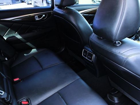 Used 2018 INFINITI Q50 Luxe w/ Essential Package (2.0T Luxe) image 18