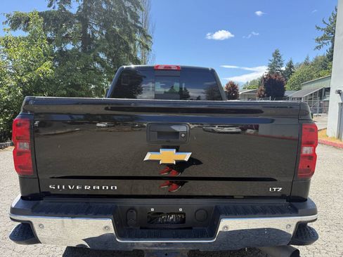 Used 2015 Chevrolet Silverado 2500 LTZ AWD/4WD image 7
