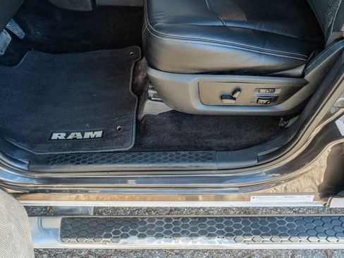 Used 2014 RAM 3500 Laramie image 18
