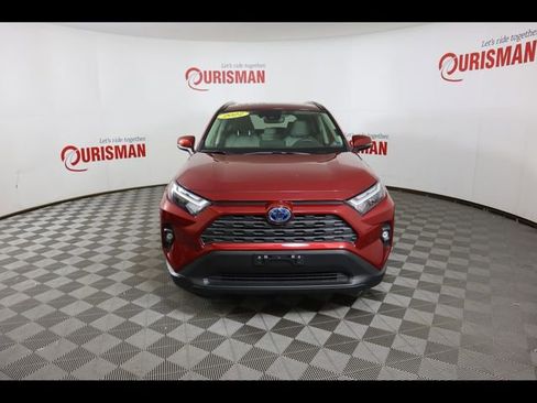 Used 2022 Toyota RAV4 XLE Premium AWD/4WD image 15