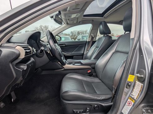 Used 2014 Lexus IS 250 AWD w/ Navigation Package image 12