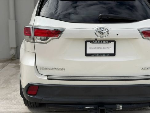 Used 2016 Toyota Highlander XLE AWD/4WD image 33
