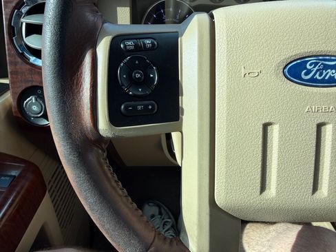 Used 2013 Ford F250 King Ranch w/ King Ranch w/Chrome Pkg AWD/4WD image 29