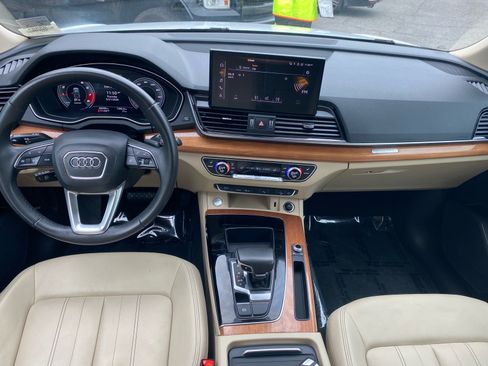 Used 2021 Audi Q5 2.0T Premium Plus w/ Premium Plus Package AWD/4WD image 11