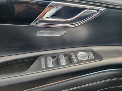 Used 2025 Genesis GV80 2.5T Standard AWD/4WD image 16