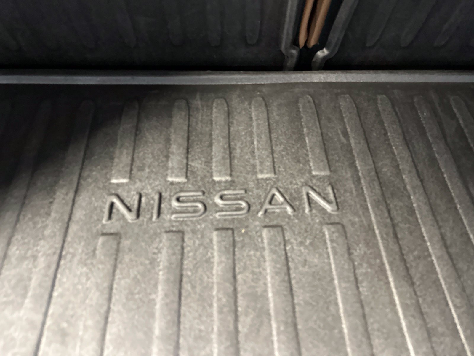 Used 2022 Nissan Pathfinder Platinum w/ Cargo Package AWD/4WD image 31