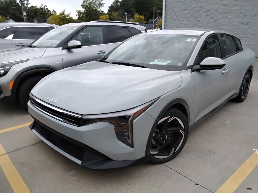 Used 2025 Kia K4 EX FWD image 5