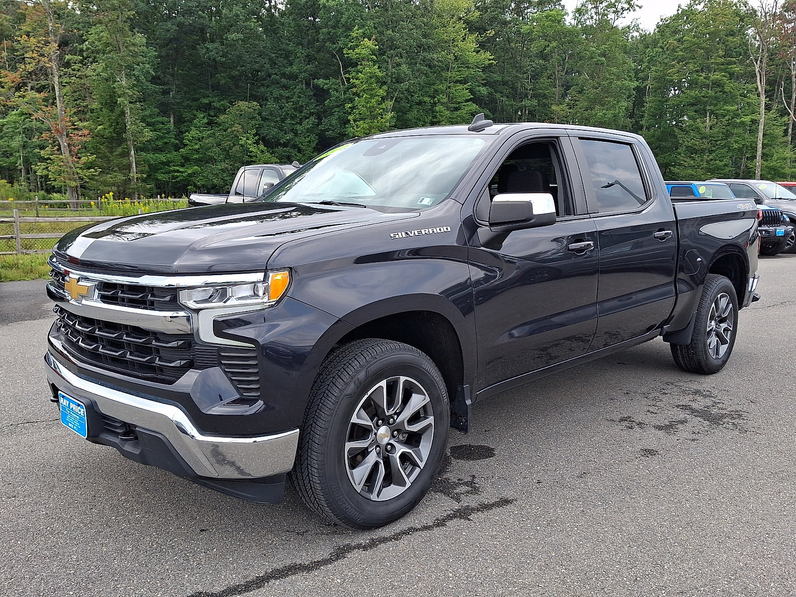 Certified 2023 Chevrolet Silverado 1500 LT AWD/4WD image 3