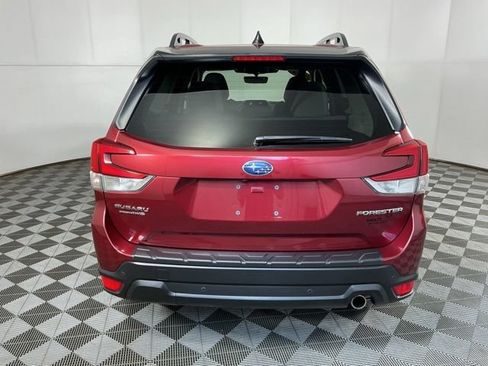 Used 2024 Subaru Forester Limited AWD/4WD image 9