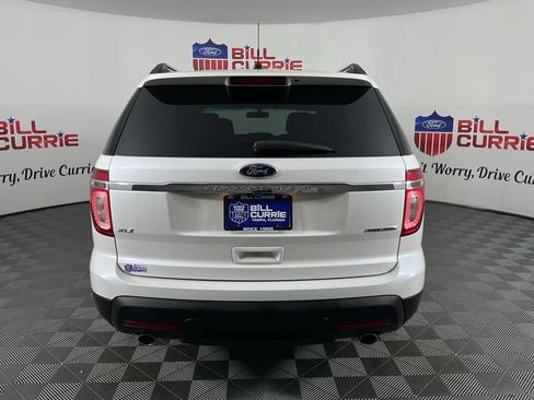 Used 2015 Ford Explorer XLT w/ Equipment Group 201A FWD image 4
