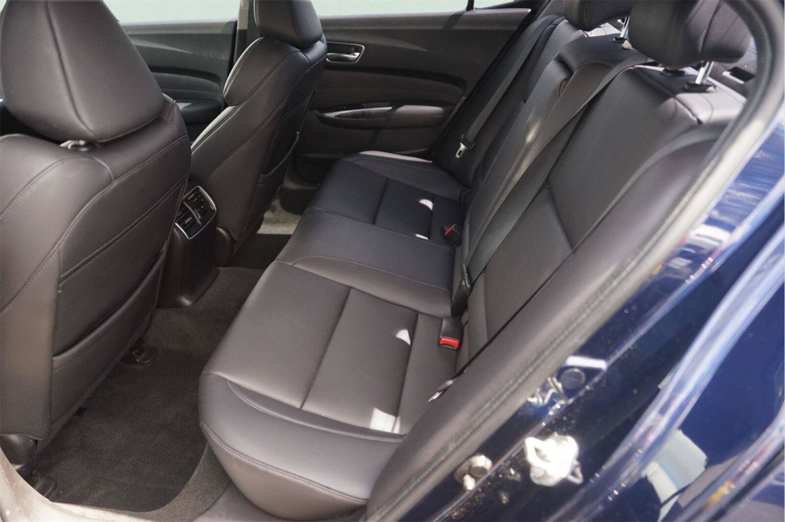 Used 2018 Acura TLX FWD image 13