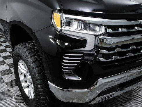 Used 2022 Chevrolet Silverado 1500 LTZ w/ LTZ Convenience Package II AWD/4WD image 35