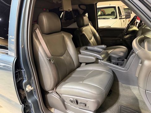 Used 2007 Chevrolet Silverado 3500 LT w/ Heavy-Duty Power Package AWD/4WD image 10