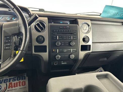 Used 2011 Ford F150 XLT w/ XLT Chrome Pkg image 28