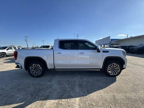 Used 2023 GMC Sierra 1500 Denali Ultimate image 8