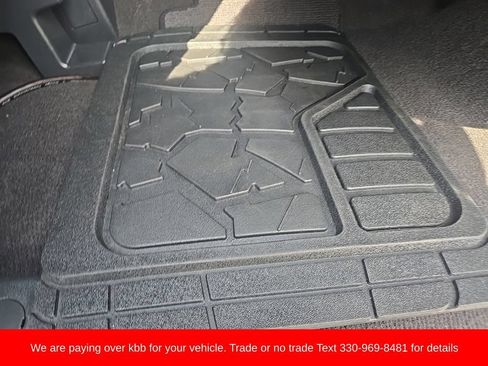 Used 2018 Nissan Titan SV AWD/4WD image 24