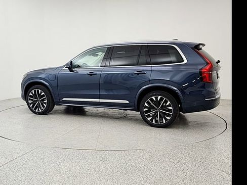 New 2026 Volvo XC90 T8 Ultra w/ Lounge Package image 7