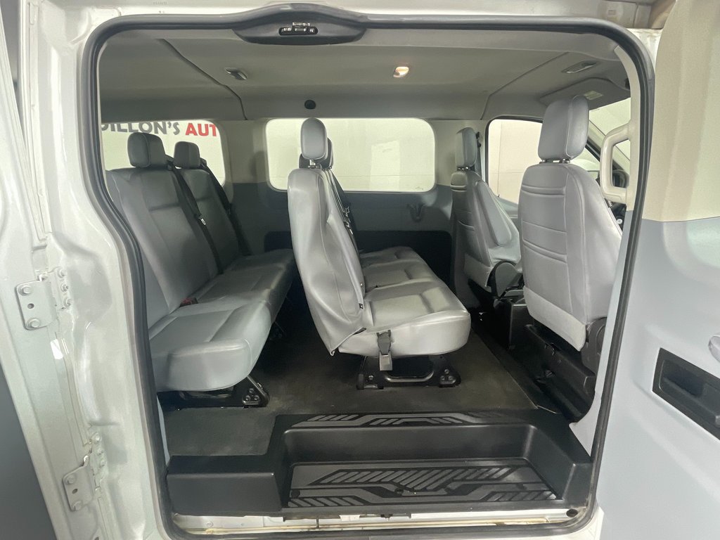 Used 2017 Ford Transit 150 XL RWD image 10