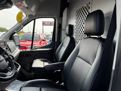 Used 2023 Ford Transit 250 148 High Roof Extended w/ Load Area Protection Package RWD image 10