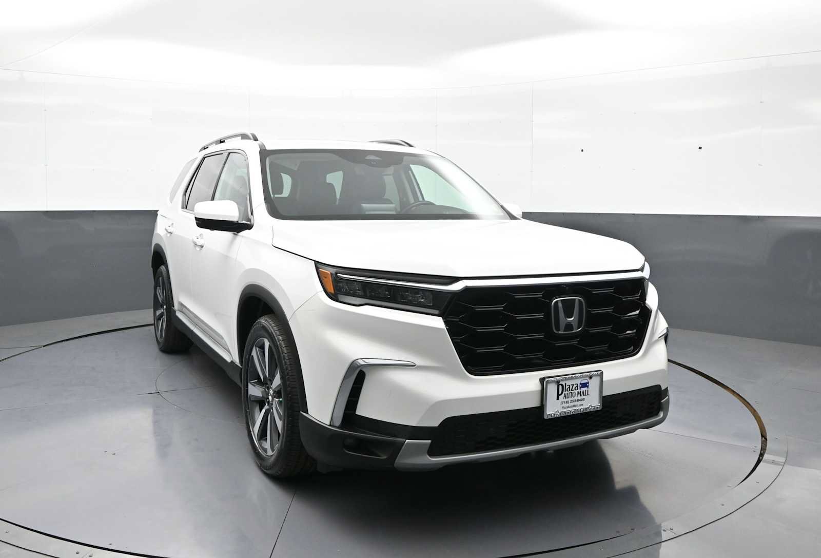 Certified 2023 Honda Pilot Elite image 2