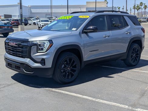 Used 2026 GMC Terrain Elevation w/ Elevation Premium Package AWD/4WD image 5
