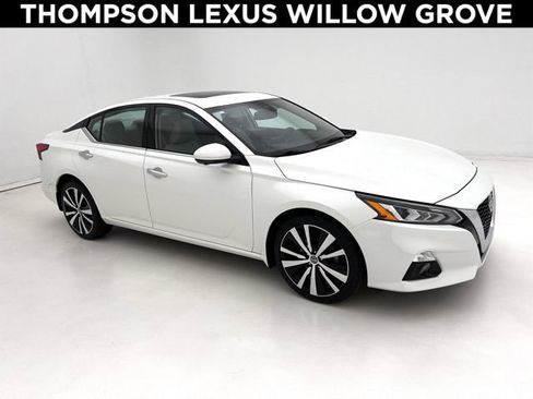 Used 2020 Nissan Altima 2.5 Platinum AWD/4WD image 1