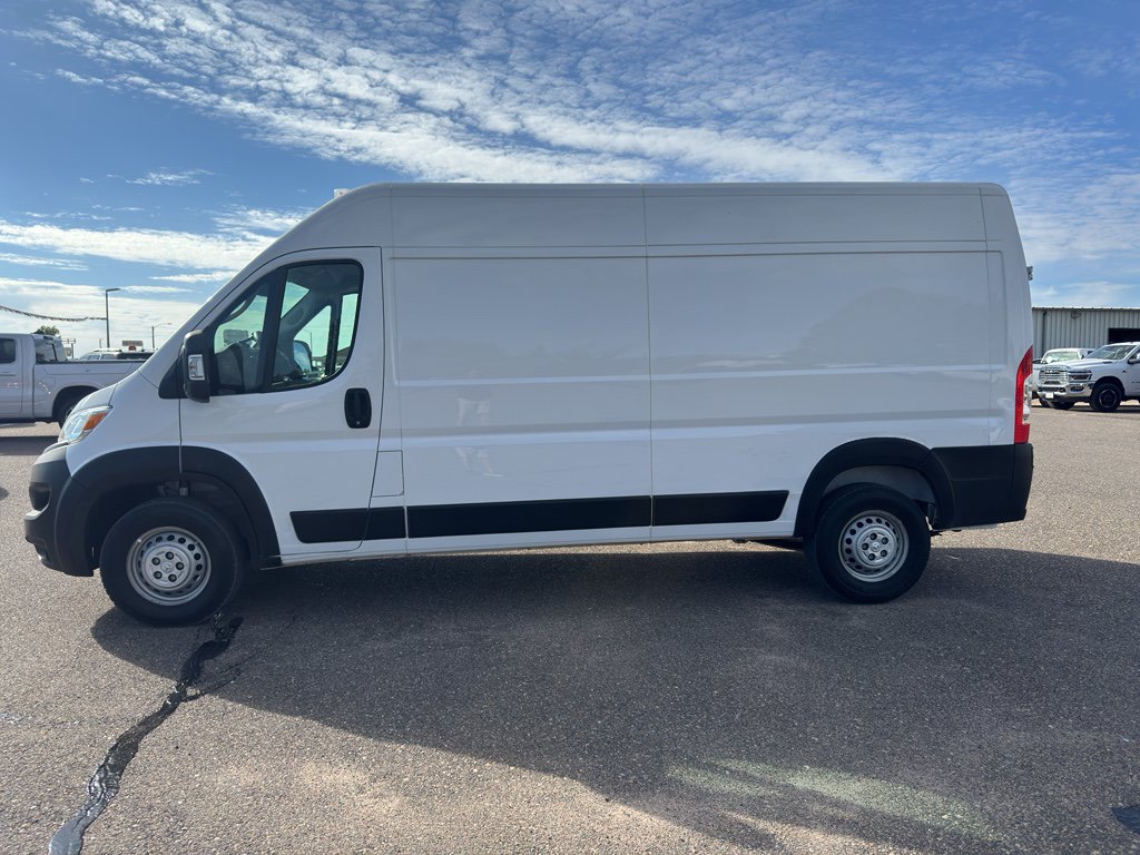 Used 2024 RAM ProMaster 2500 w/ Convenience Group FWD image 4