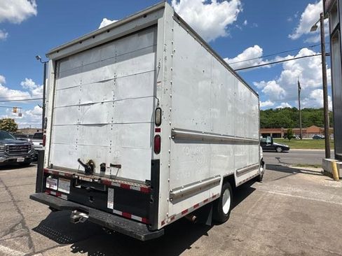 Used 2016 GMC Savana 3500 Extended image 5