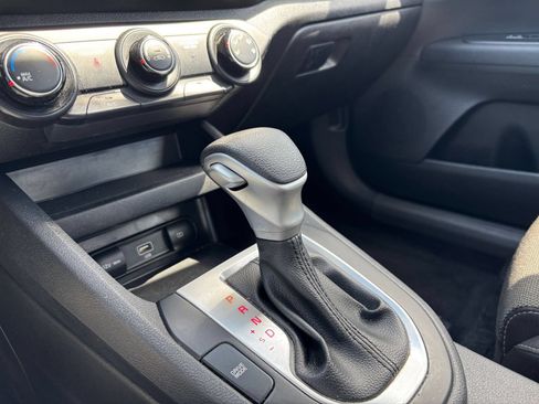 Used 2024 Kia Forte LXS FWD image 39