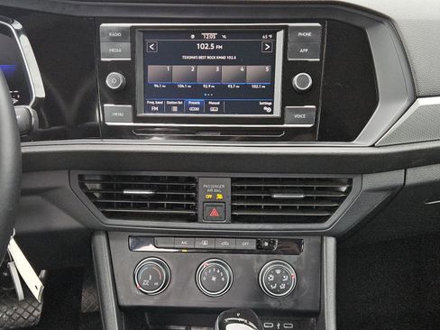 Used 2024 Volkswagen Jetta S FWD image 11