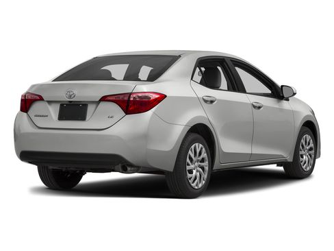 Used 2017 Toyota Corolla LE FWD image 2