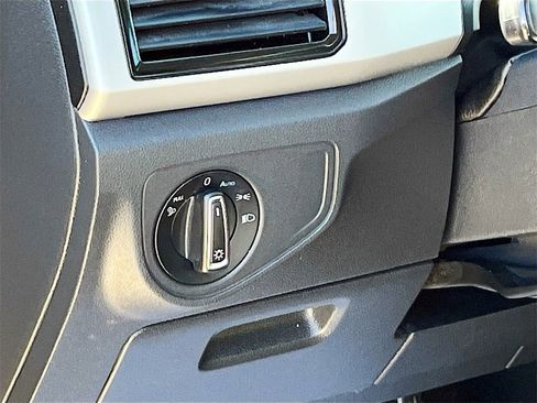 Used 2022 Volkswagen Atlas SE image 10