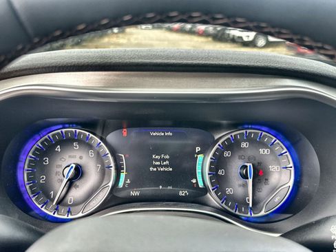 New 2026 Chrysler Pacifica Pinnacle w/ Trailer Tow Group image 17