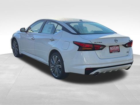 New 2025 Nissan Altima 2.5 SL image 11