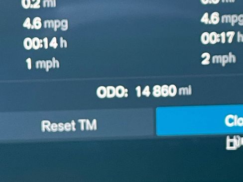 Used 2025 Volvo V60 B5 Cross Country Plus image 40