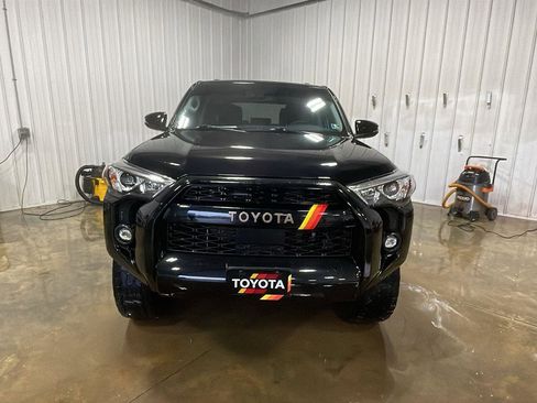 Used 2023 Toyota 4Runner 40th Anniversary SE image 2