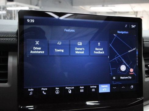 Used 2022 Ford Expedition Max XLT image 27