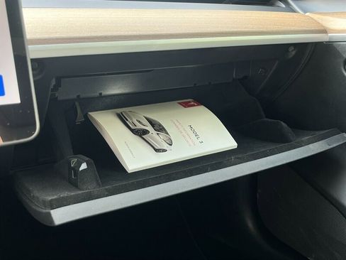 Used 2023 Tesla Model 3 Performance image 33