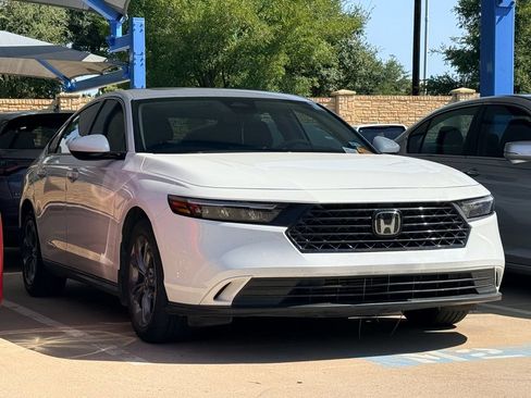 Used 2024 Honda Accord EX image 3