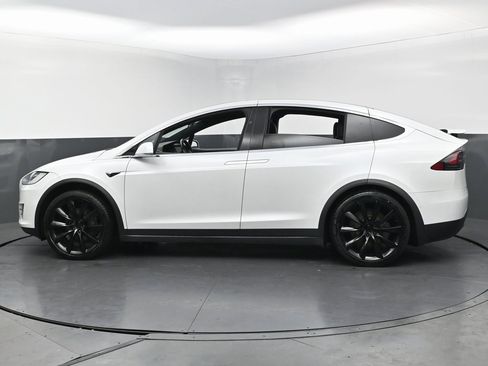 Used 2019 Tesla Model X Long Range image 7