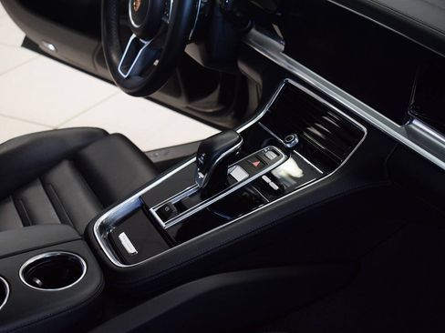 Used 2018 Porsche Panamera 4 AWD/4WD image 53