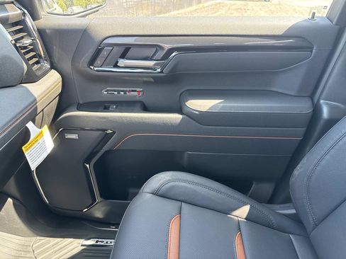 New 2026 GMC Sierra 1500 AT4 w/ Technology Package AWD/4WD image 27