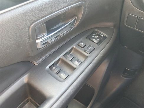 Used 2019 Mitsubishi Outlander SE image 28