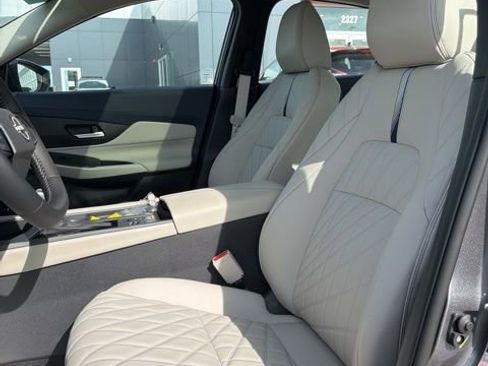 New 2026 Nissan Sentra SL w/ Floor Mat Package FWD image 8