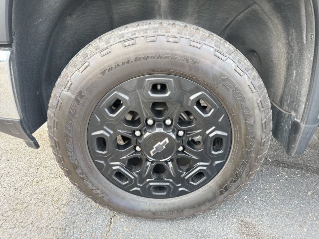 Used 2024 Chevrolet Silverado 2500 LT w/ All Star Edition AWD/4WD image 7