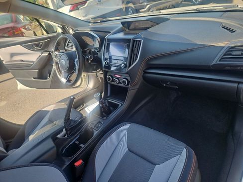 Used 2021 Subaru Crosstrek 2.0i Premium AWD/4WD image 16